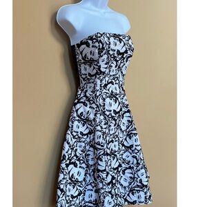BETSEY JOHNSON DRESS Vintage size 4